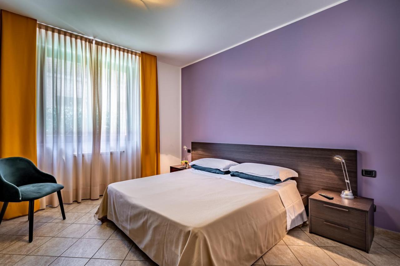 Casa Vacanze Arianna Rosia Bagian luar foto
