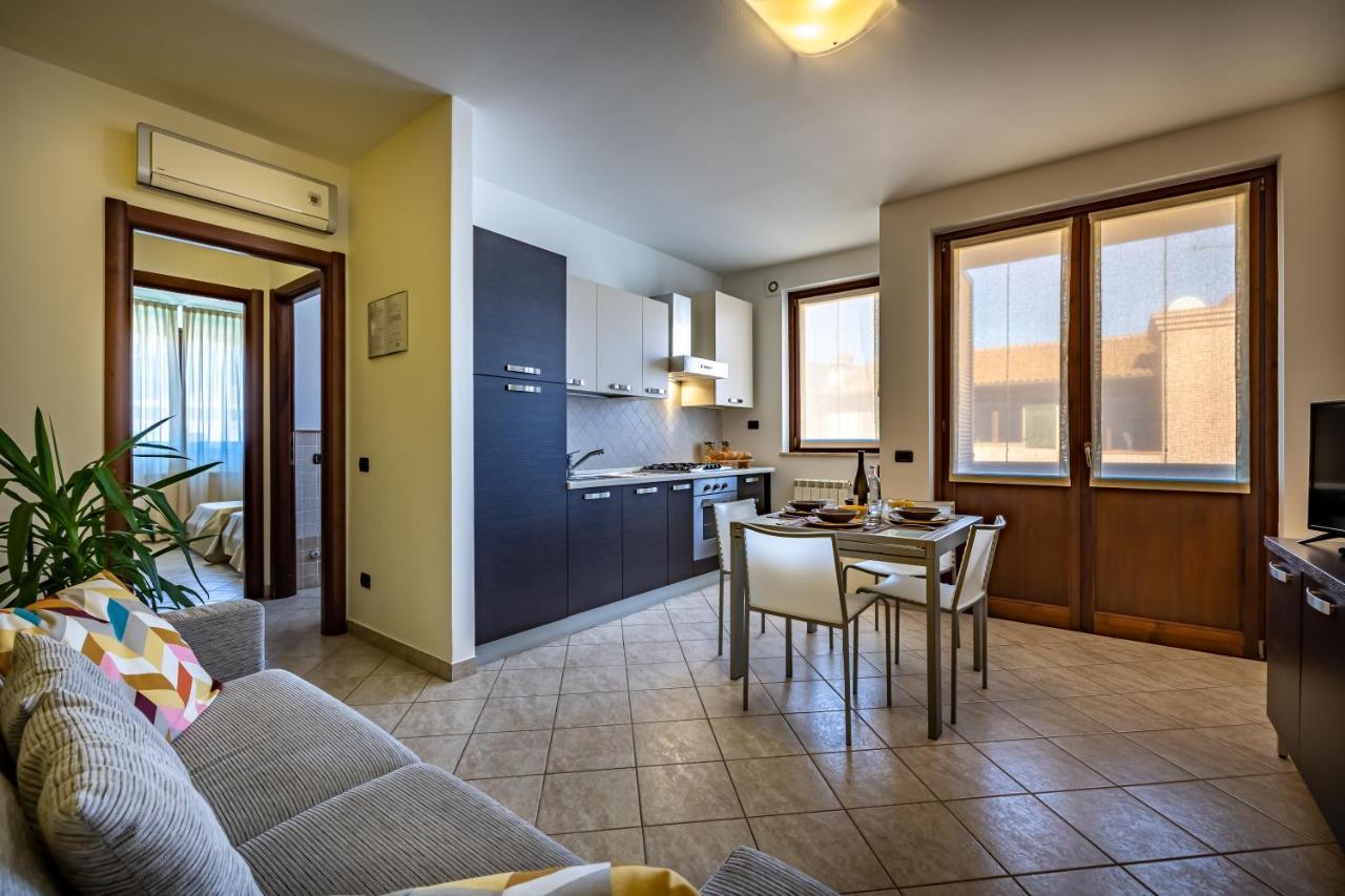 Casa Vacanze Arianna Rosia Bagian luar foto