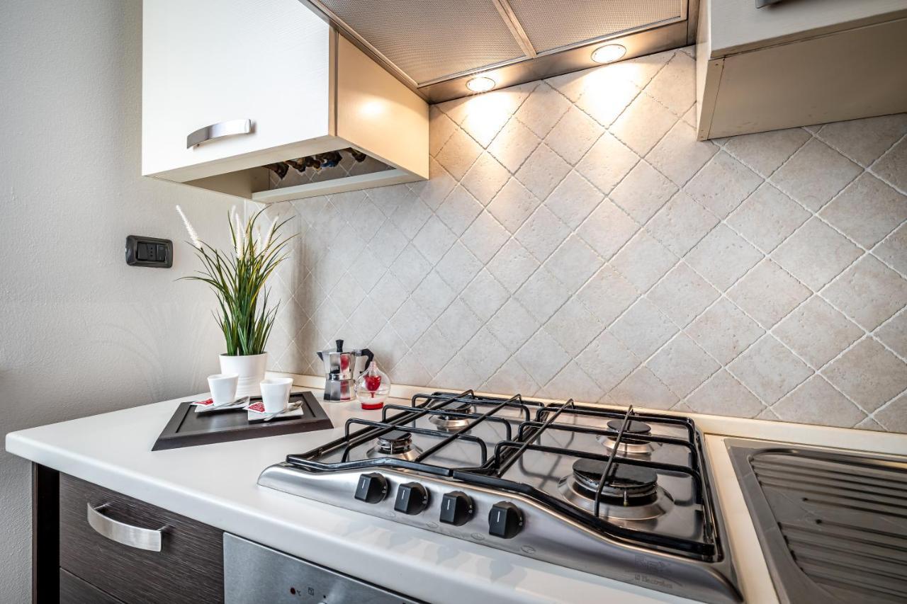 Casa Vacanze Arianna Rosia Bagian luar foto