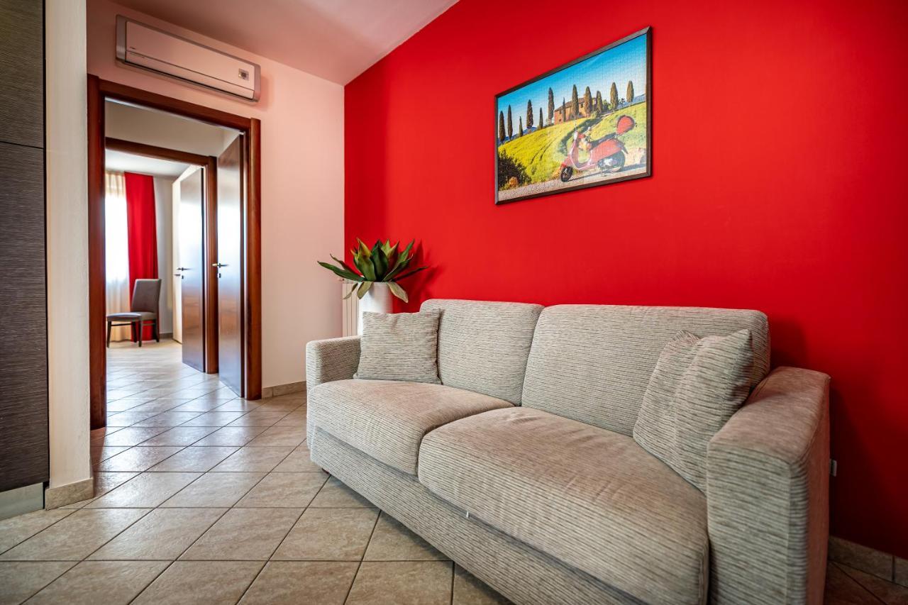 Casa Vacanze Arianna Rosia Bagian luar foto